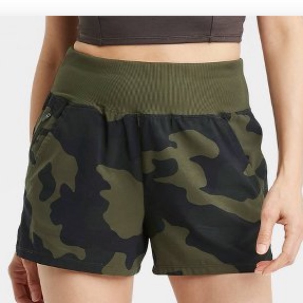 Camo print knit waist high rise woven shirts